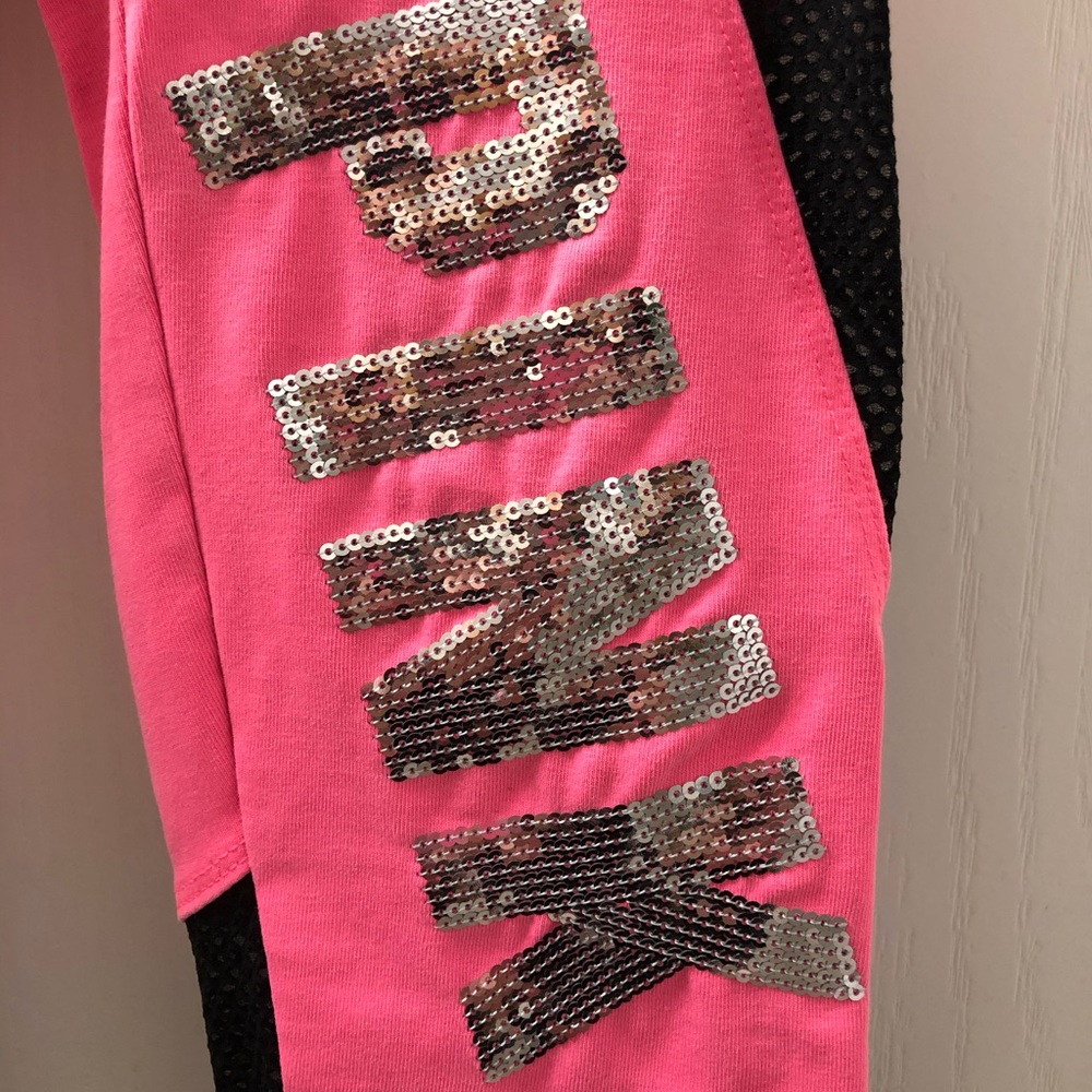 Women's Victoria's Secret leggings size small EUC.